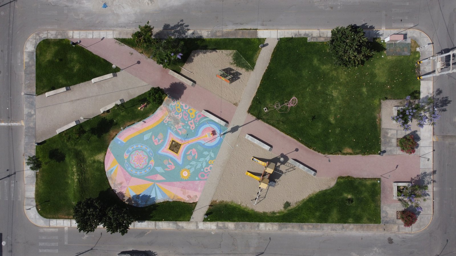 Vista aérea con drone sobre el área de obras en Ica – Topografía y levantamiento – TECNOBRAS